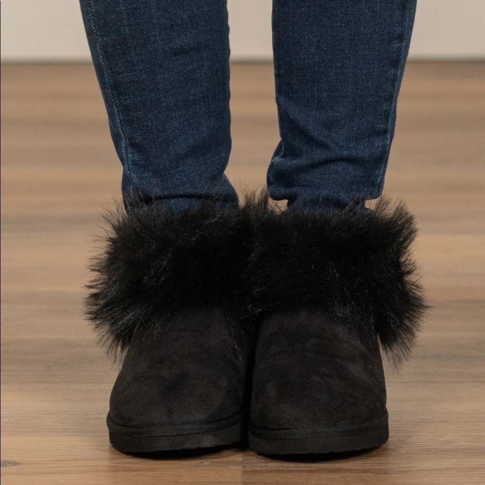 🔥🔥🔥 UGG CLASSIC MINI TOSCANA CUFF !!!